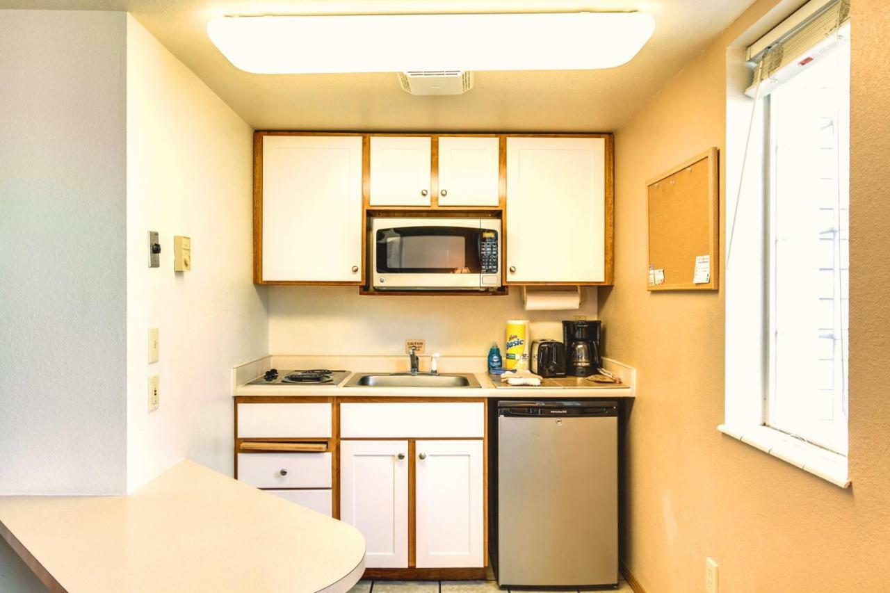 Turning Leaf Townhome Suites Fairwood Exteriör bild